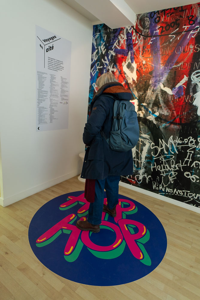 fin de l'expo avec ours et zone "hip-hop"